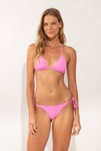 Laden Sie das Bild in den Galerie-Viewer, Model Front: Rio De Sol Bas Bottom Crespinho-Rosa Ibiza-Comfy

