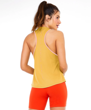 Laden Sie das Bild in den Galerie-Viewer, Model Back: Alto Giro Fitness Haut Regata Speed Debrum Sport Way Amarelo Mango
