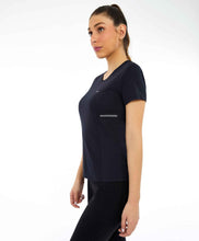 Laden Sie das Bild in den Galerie-Viewer, Image 02: Alto Giro Fitness Haut T-Shirt Skin Fit Recortes Com Refletivos Preto
