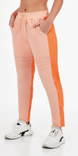 Laden Sie das Bild in den Galerie-Viewer, Model Front: Alto Giro Fitness Bas Calca Jogging Up Co2 Recortes Laranja
