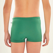 Laden Sie das Bild in den Galerie-Viewer, Model Back: Uv Line Maillot De Bain Garçon Trunks Kids F Inf Brazil Green Upf50+
