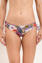 Laden Sie das Bild in den Galerie-Viewer, Gallery: Rio De Sol Bas Bottom Garden-Flower Madrid
