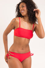 Laden Sie das Bild in den Galerie-Viewer, Image 09: Rio De Sol Bas Bottom Rouge Madrid

