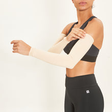 Laden Sie das Bild in den Galerie-Viewer, Image 02: Uv Line Gants Long Sleeve Beige Upf50+
