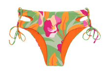 Laden Sie das Bild in den Galerie-Viewer, Product Front: Rio De Sol Bas Bottom Green-Bloom Madrid
