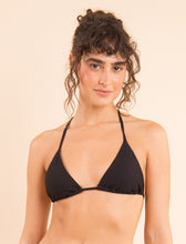 Laden Sie das Bild in den Galerie-Viewer, Model Front: Rio De Sol Haut Top Bora-Black Tri-Inv
