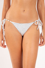 Laden Sie das Bild in den Galerie-Viewer, Gallery: Rio De Sol Bas Bottom Linea-White Cheeky-Tie
