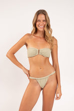Laden Sie das Bild in den Galerie-Viewer, Image 05: Rio De Sol Ensemble Set Brisa-Pistache Sara Eden
