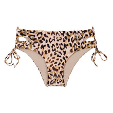 Laden Sie das Bild in den Galerie-Viewer, Product Front: Rio De Sol Bas Bottom Leopard Madrid
