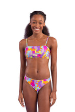 Laden Sie das Bild in den Galerie-Viewer, Model Front: Rio De Sol Haut Top Dreams Bandeau-Reto
