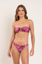 Laden Sie das Bild in den Galerie-Viewer, Model Front: Rio De Sol Bas Bottom Shade Essential-Comfy
