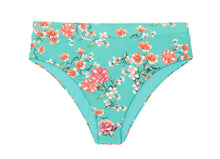 Laden Sie das Bild in den Galerie-Viewer, Product Front: Rio De Sol Bas Bottom Botanic Hotpant-Cos
