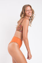 Laden Sie das Bild in den Galerie-Viewer, Image 10: Rio De Sol Bas Bottom Bouquet Hotpants
