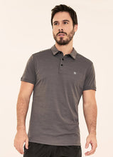 Laden Sie das Bild in den Galerie-Viewer, Model Front: Uv Line T-Shirt Pour Homme T-Shirt Masc Polo Lead Upf50+
