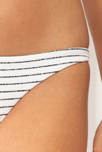 Laden Sie das Bild in den Galerie-Viewer, Image 06: Rio De Sol Bas Bottom Linea-White Nice
