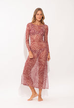 Laden Sie das Bild in den Galerie-Viewer, Model Front: Rio De Sol Vêtement De Plage Dune Dress Lucy
