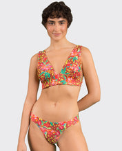 Laden Sie das Bild in den Galerie-Viewer, Gallery: Rio De Sol Ensemble Set Tropics Halter-Marina Essential-Cos
