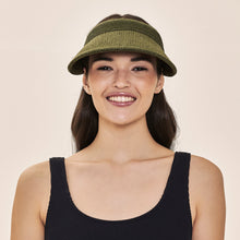 Laden Sie das Bild in den Galerie-Viewer, Model Front: Uv Line Visière Visor Brunei Verde Militar Upf50+
