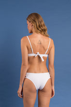 Laden Sie das Bild in den Galerie-Viewer, Image 14: Rio De Sol Haut Top Bora-White Bra-Trio
