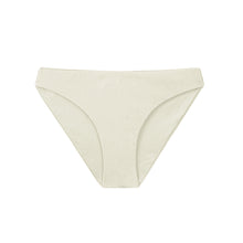 Laden Sie das Bild in den Galerie-Viewer, Product Front: Rio De Sol Bas Bottom Malibu-Natural Essential-Comfy
