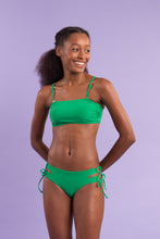 Laden Sie das Bild in den Galerie-Viewer, Image 11: Rio De Sol Ensemble Set Tambourine Bandeau-Reto Madrid
