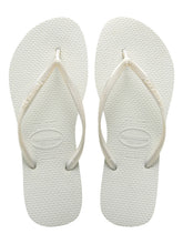 Laden Sie das Bild in den Galerie-Viewer, Product Front: Havaianas Tongs Slim White
