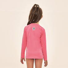 Laden Sie das Bild in den Galerie-Viewer, Model Back: Uv Line T-Shirt Acqua Qr Code Chiclete Fluor Upf50+
