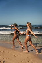 Laden Sie das Bild in den Galerie-Viewer, Image 13: Wednesday In Hawaii By Rio De Sol Bas Bottom Pua-Pacifica Sunset
