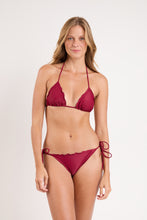 Laden Sie das Bild in den Galerie-Viewer, Model Front: Rio De Sol Haut Top Touch-Carmim Frufru
