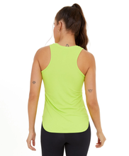 Laden Sie das Bild in den Galerie-Viewer, Model Back: Alto Giro Fitness Haut Regata Skin Fit Alongada Gola V Verde Acidlime
