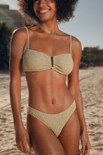 Laden Sie das Bild in den Galerie-Viewer, Image 09: Rio De Sol Bas Bottom Brisa-Pistache Essential
