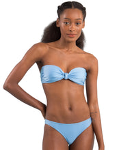 Laden Sie das Bild in den Galerie-Viewer, Gallery: Rio De Sol Ensemble Set Shimmer-Baltic-Sea Bandeau-Joy Essential
