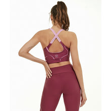 Laden Sie das Bild in den Galerie-Viewer, Model Back: Alto Giro Fitness Haut Top Dupla Face Confort E Estampado Motion

