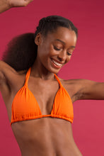 Laden Sie das Bild in den Galerie-Viewer, Image 09: Rio De Sol Ensemble Set Dots-Orange Mel Italy
