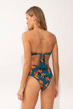 Laden Sie das Bild in den Galerie-Viewer, Model Back: Rio De Sol Haut Top Luma Mavi
