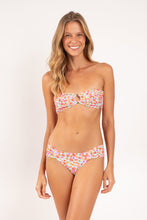Laden Sie das Bild in den Galerie-Viewer, Model Front: Rio De Sol Bas Bottom Ditsy-Sky Baobi
