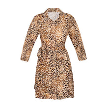 Laden Sie das Bild in den Galerie-Viewer, Product Front: Rio De Sol Chemise Leopard Chemise
