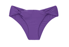 Laden Sie das Bild in den Galerie-Viewer, Product Front: Rio De Sol Bas Bottom Amuleto Mel

