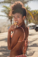 Laden Sie das Bild in den Galerie-Viewer, Image 15: Rio De Sol Haut Top Ditsy-Butter Lia
