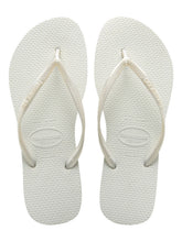 Laden Sie das Bild in den Galerie-Viewer, Product Front: Havaianas Tongs Slim White
