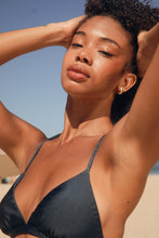 Laden Sie das Bild in den Galerie-Viewer, Image 11: Rio De Sol Haut Top Shimmer-Shark Tri-Fixo-Noa
