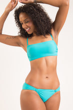 Laden Sie das Bild in den Galerie-Viewer, Image 02: Rio De Sol Ensemble Set Nanai Bandeau-Reto Mel-Comfy
