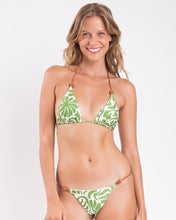 Laden Sie das Bild in den Galerie-Viewer, Gallery: Rio De Sol Ensemble Set Flow Tri-Capri Cheeky-Capri
