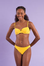 Laden Sie das Bild in den Galerie-Viewer, Image 11: Rio De Sol Ensemble Set Malibu-Yellow Balconet Essential-Comfy
