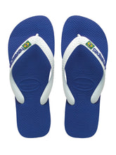 Laden Sie das Bild in den Galerie-Viewer, Model Front: Havaianas Tongs Brasil Logo Marine Blue
