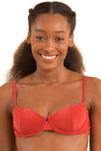 Laden Sie das Bild in den Galerie-Viewer, Gallery: Rio De Sol Haut Top Malibu-Chili Balconet
