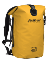 Laden Sie das Bild in den Galerie-Viewer, Model Back: Feelfree Sac De Plage Dry Tank 30L Yellow
