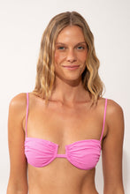 Laden Sie das Bild in den Galerie-Viewer, Gallery: Rio De Sol Haut Top Crespinho-Rosa Zaya
