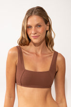 Laden Sie das Bild in den Galerie-Viewer, Gallery: Rio De Sol Haut Top Sand-Cappuccino Mary
