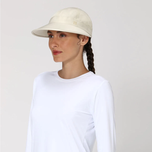 Laden Sie das Bild in den Galerie-Viewer, Image 02: Uv Line Casquette Visor Nice Fem Sand Upf50+
